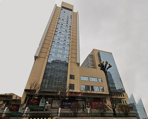青海建設科技大廈三陽大酒店(四星級，21000m2，海湖新區(qū)地標建筑)
